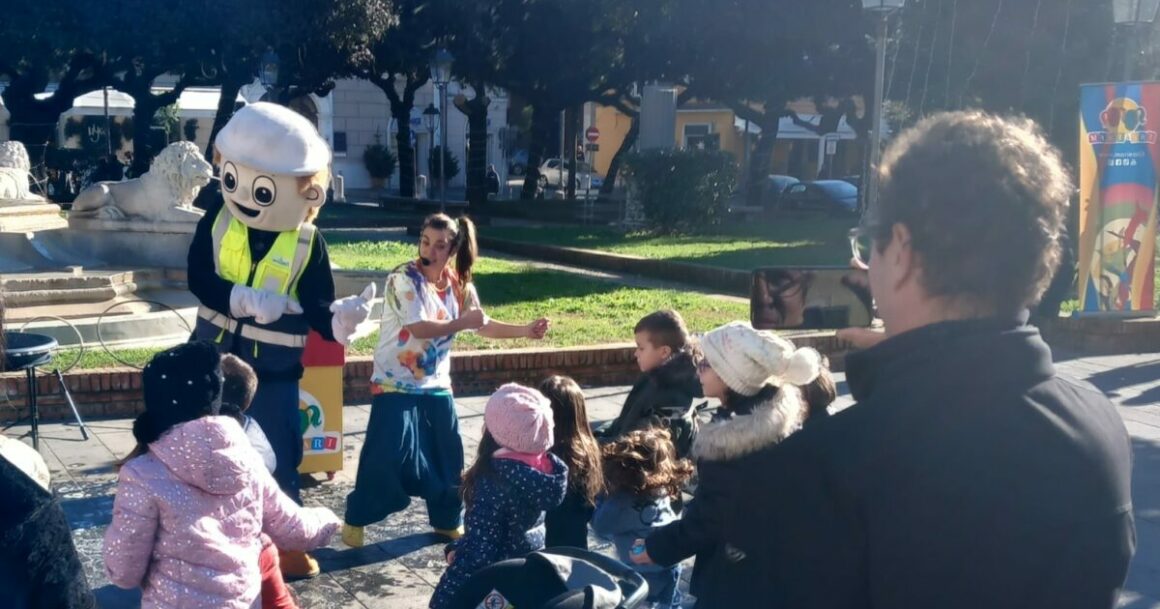 In piazza con l’Eco Show natalizio